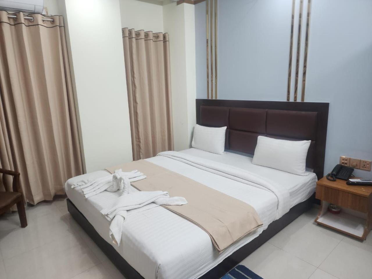 Hotel S.A International Koks Badźar Zewnętrze zdjęcie